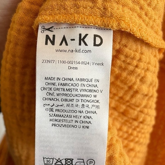 NA-KD V-Neck Dress, Mustard Yellow, Size 8 - Picture 8 of 10